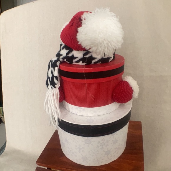 Vintage Celebrate it Christmas plush cookie box - Picture 6 of 8